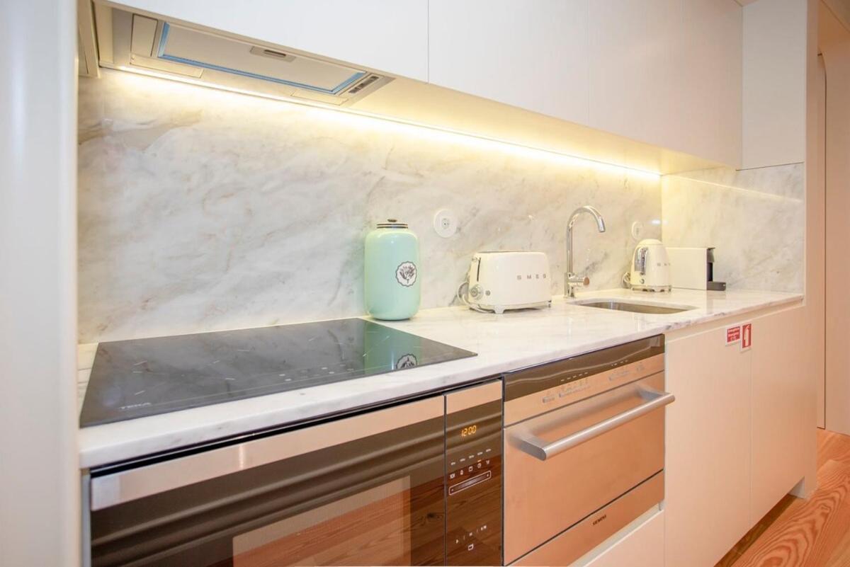 Liiiving In Porto - Cedofeita Charming Apartment Zewnętrze zdjęcie